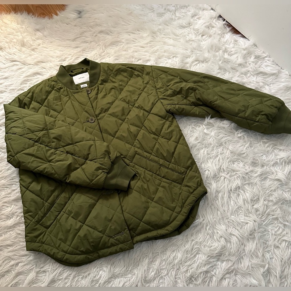 Aritzia quilted bomber jacket